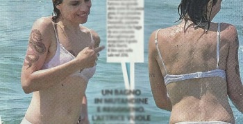 Micaela Ramazzotti Bagno in Lingerie