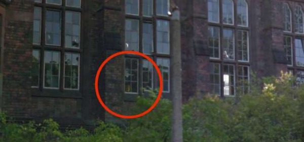 Il bimbo fantasma dell'orfanotrofio avvistato su Google Street View