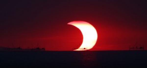 eclissi anulare di Sole in Giappone