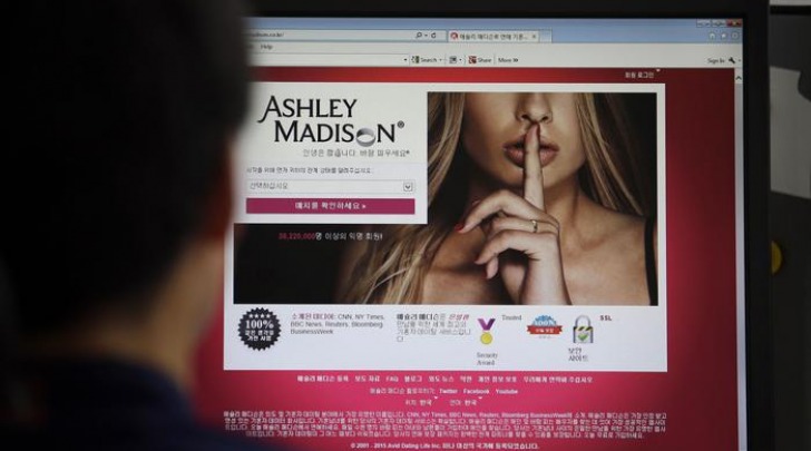 Ashley Madison sotto tiro hacker