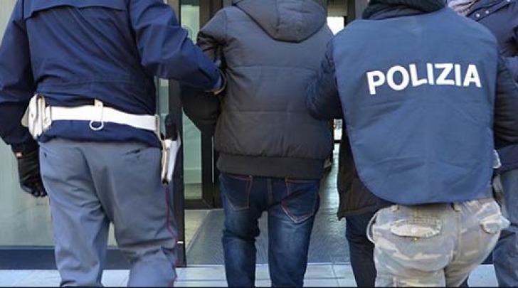 polizia arresto - foto di repertorio